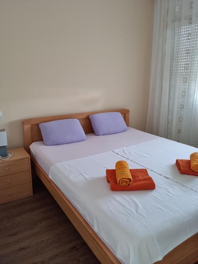 Appartments D&D Peroj Bagian luar foto