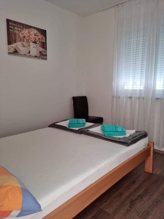 Appartments D&D Peroj Bagian luar foto